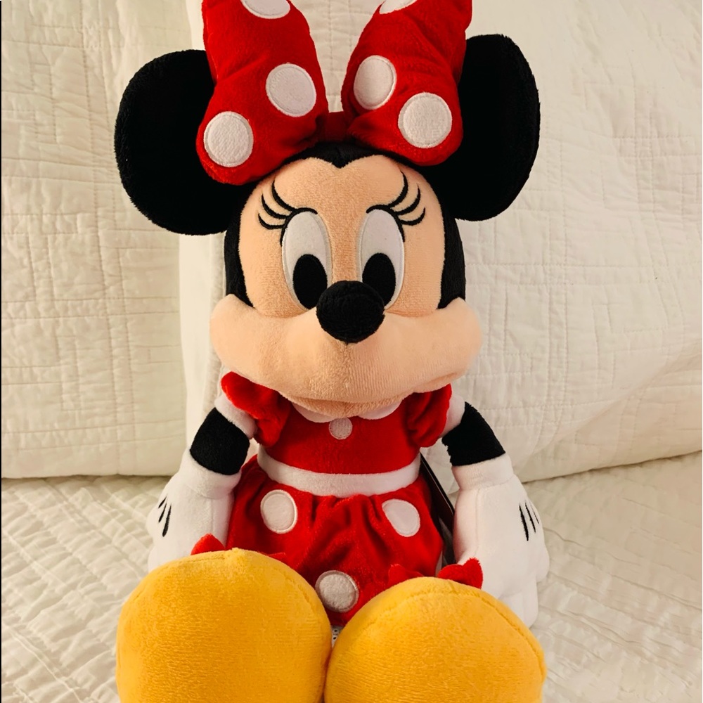 New Big Mini Mouse from Disneyland with tags